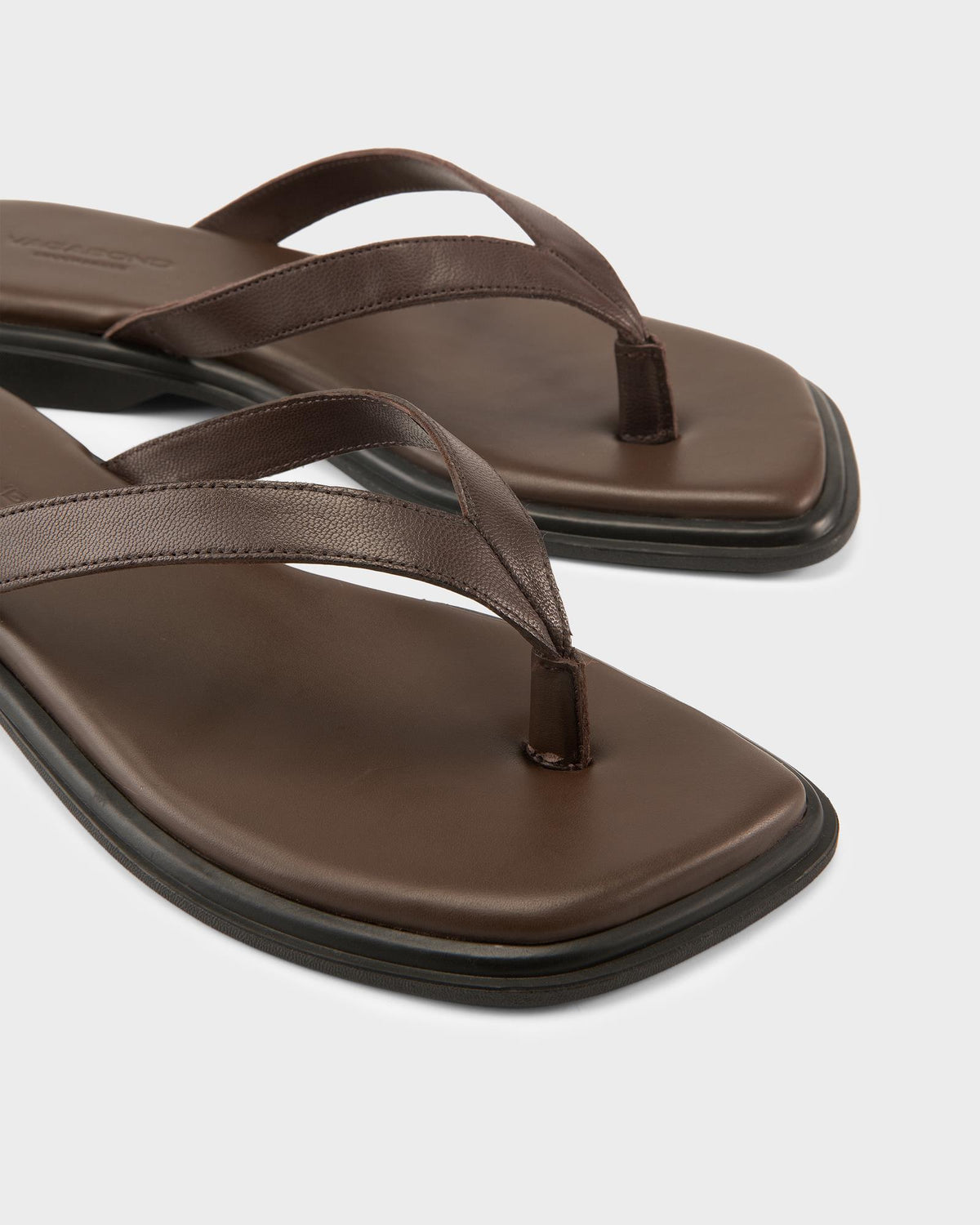 Vagabond Izzy sandals