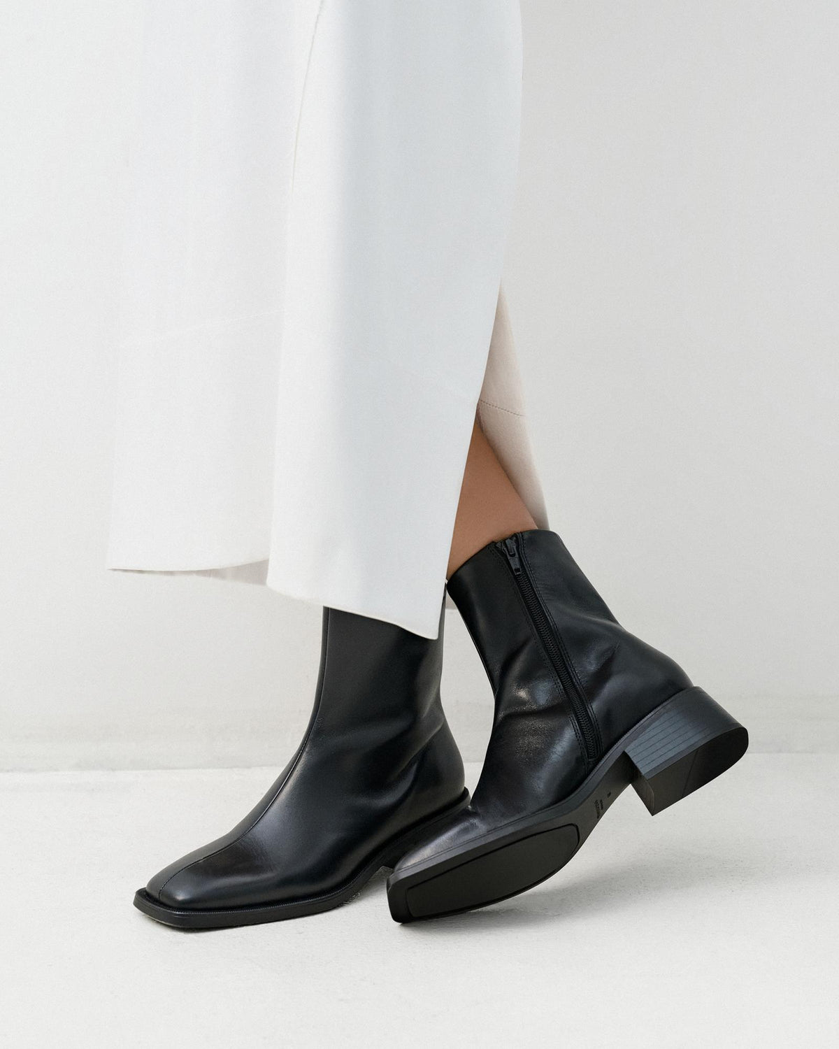 Vagabond Blanca ankle boots