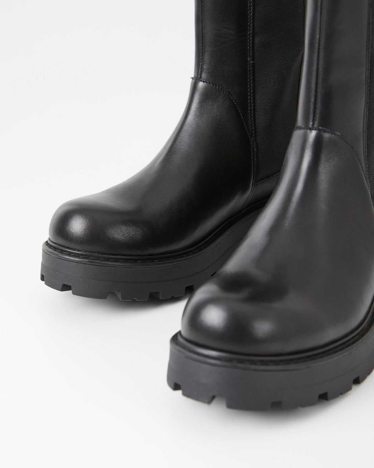 Vagabond Cosmo 2.0 chelsea boots
